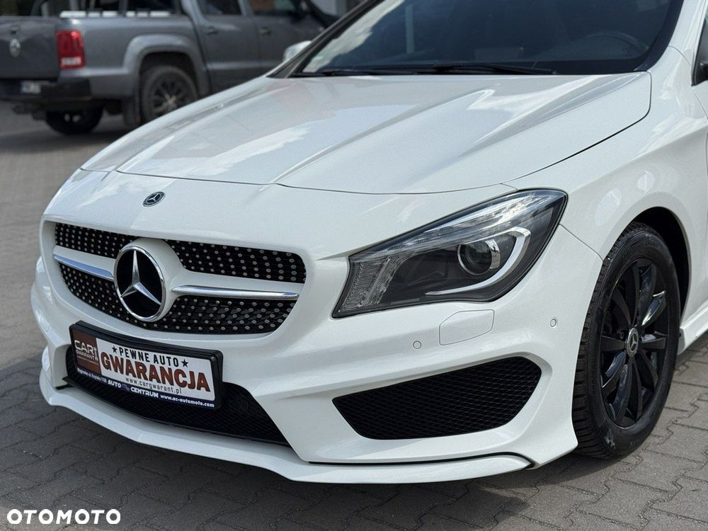 Mercedes-Benz CLA 180 AMG Line - 4