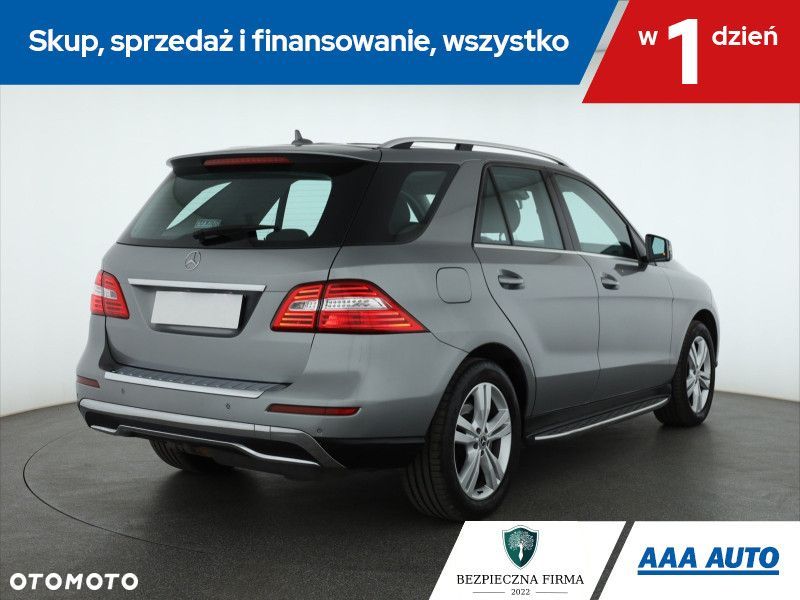 Mercedes-Benz ML - 6