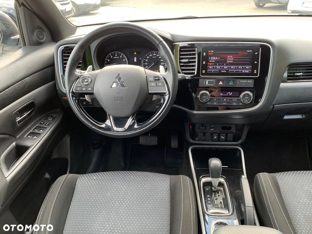 Mitsubishi Outlander 2.0 2WD CVT Diamant Edition+ - 8