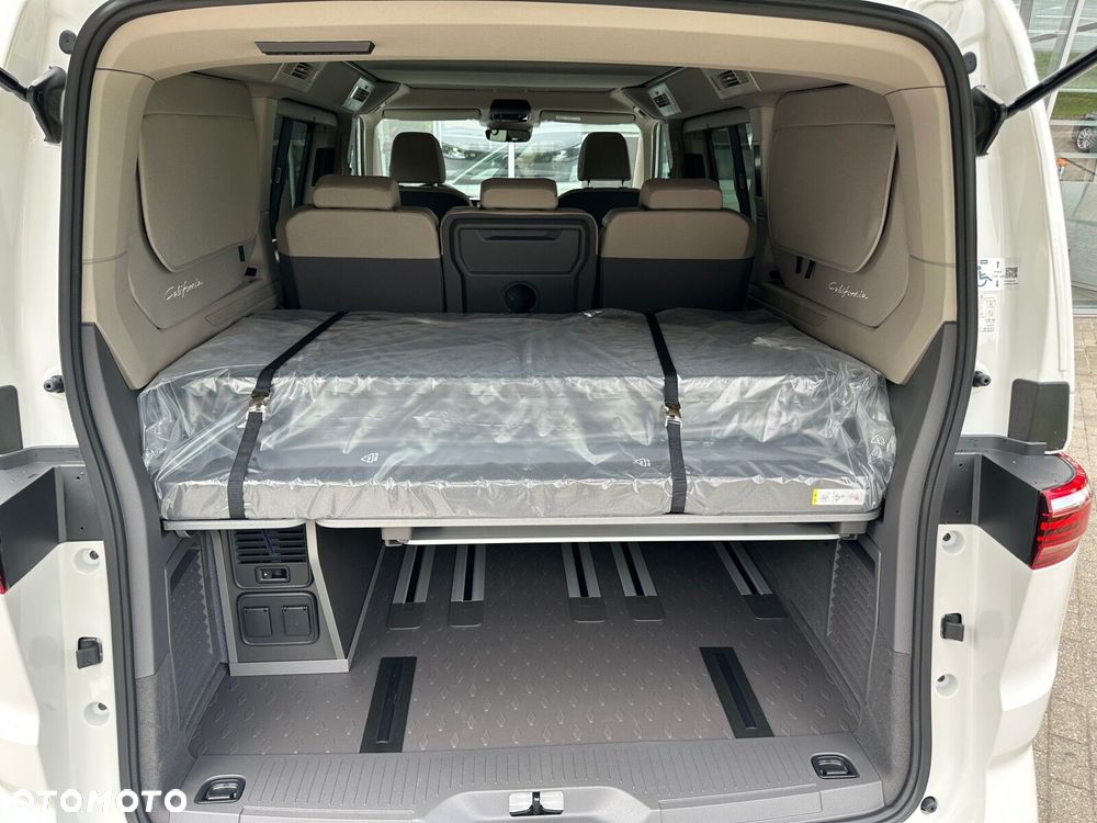 Volkswagen california Nowa California Beach silnik: 2,0 l TDI SCR 150 KM / skrzynia biegów: 7-biegowa DSG rozstaw osi: 3124 mm - 26