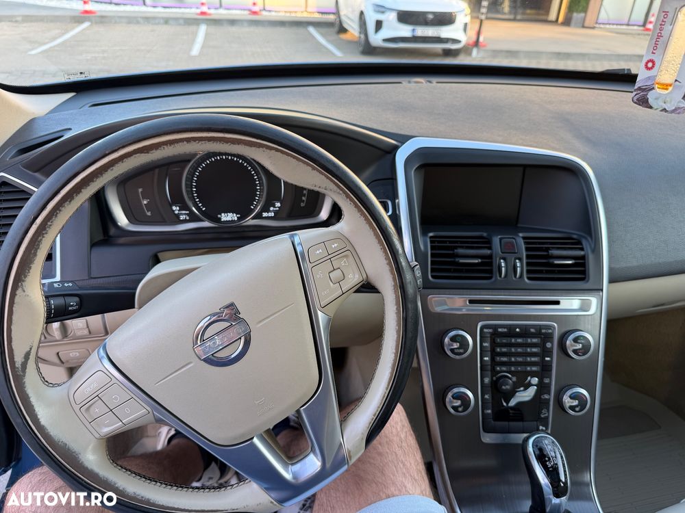 Volvo XC 60 D4AWD Summum - 7
