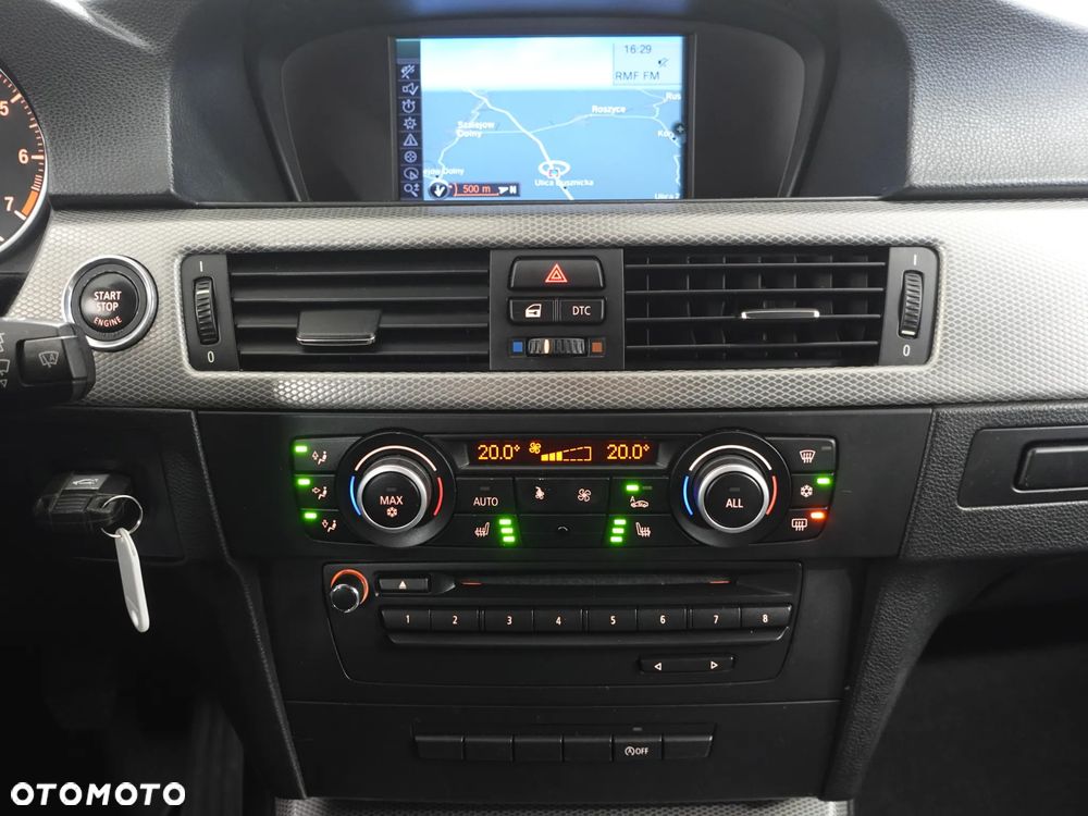 BMW Seria 3 318i Edition Sport - 33