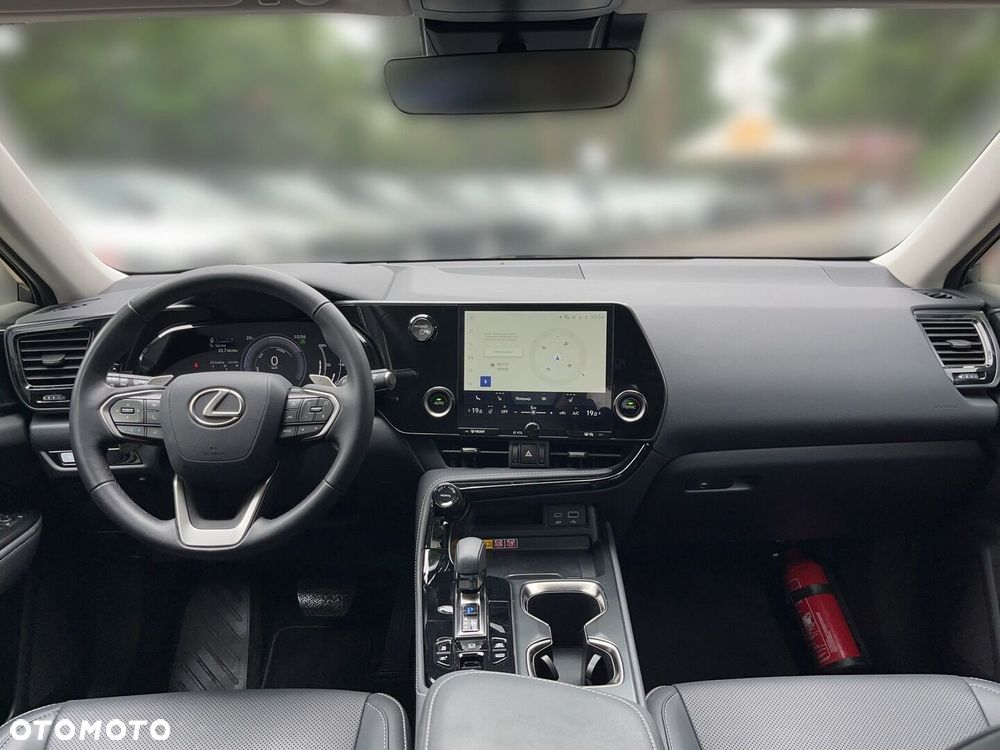 Lexus NX - 8
