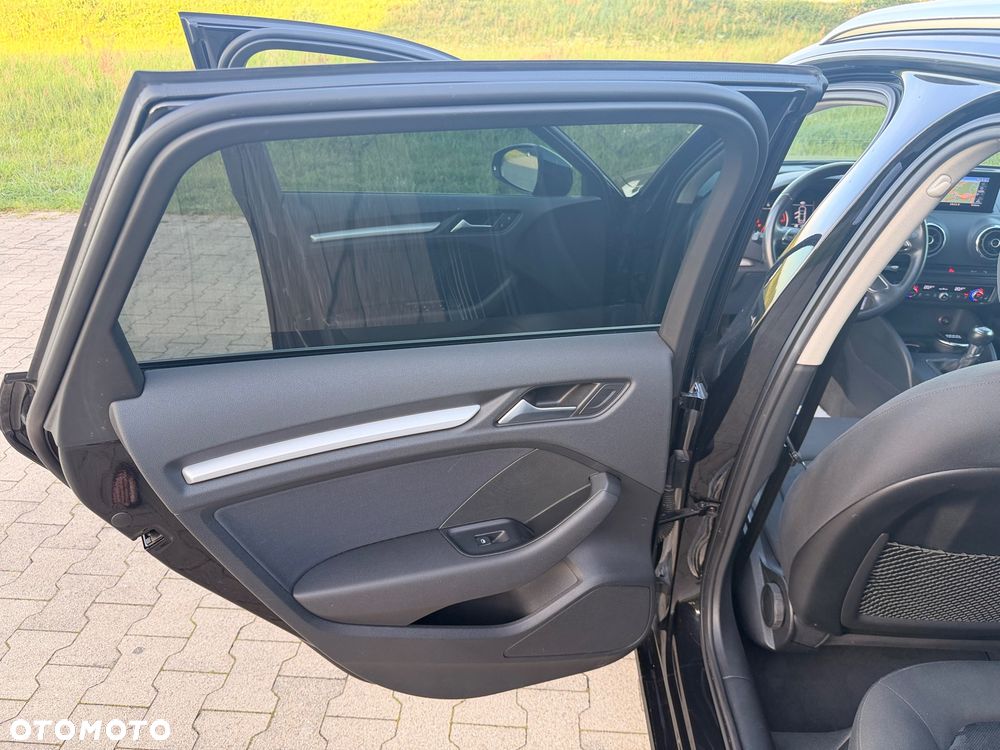 Audi A3 Sportback 1.4 TFSI Attraction - 17