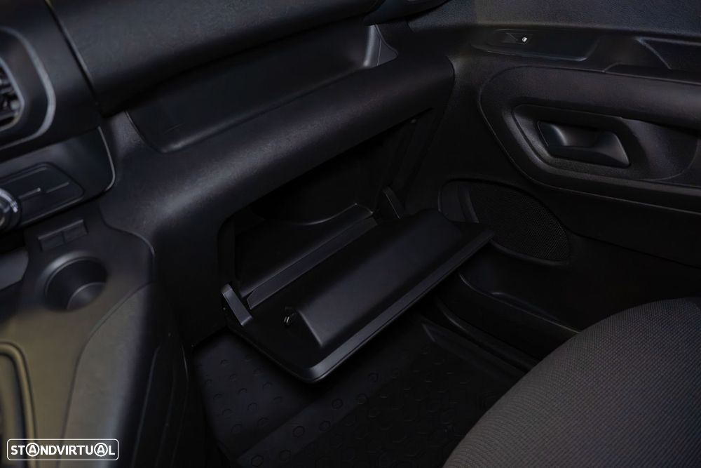 Citroën Berlingo 1.2 PureTech M Feel - 37