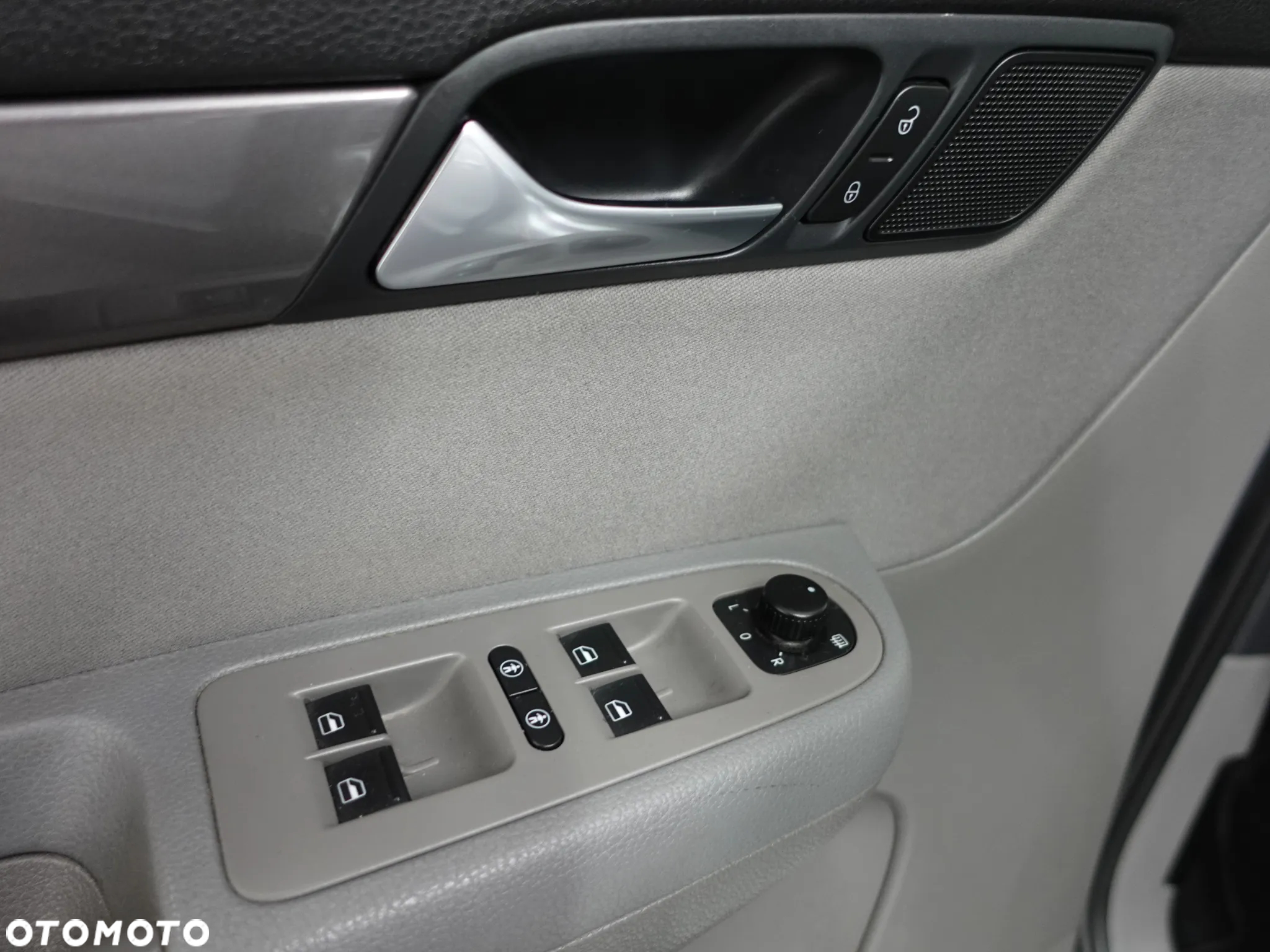 Seat Alhambra 2.0 TDI Ecomotive Reference - 19
