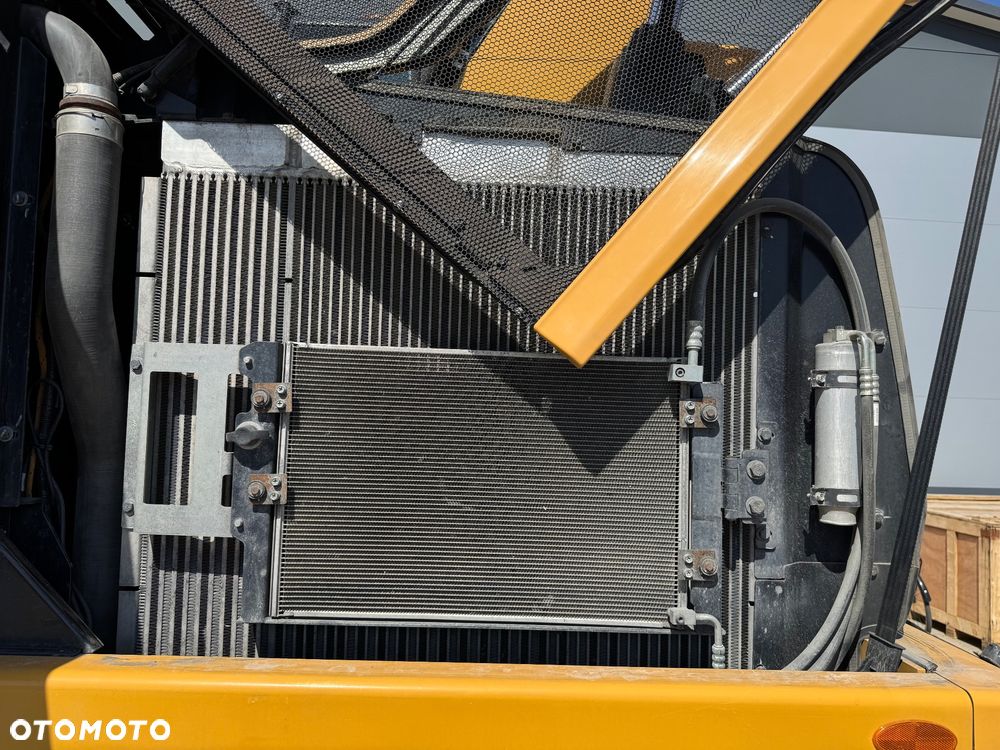 Hitachi JAPOŃSKA ZX19-6 1.9 tony Dostepna OD RĘKI na placu!! - 24