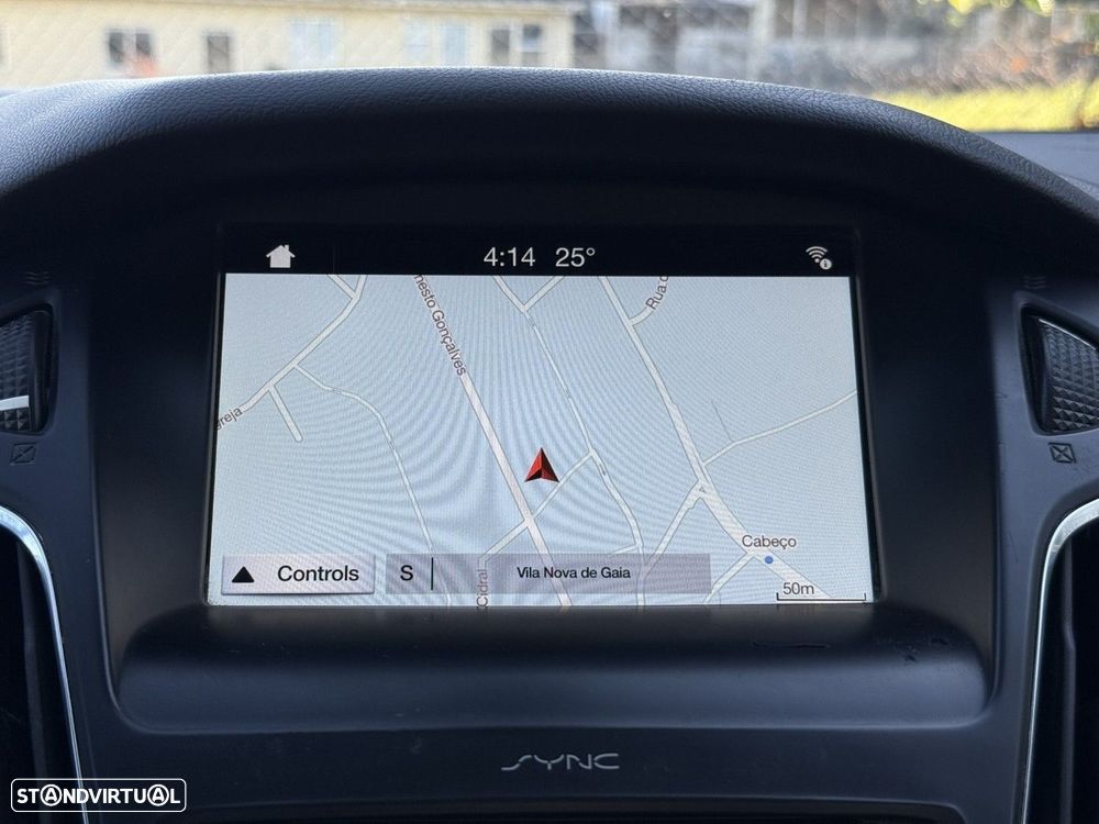 Ford Focus 1.0 EcoBoost S&S COOL&CONNECT DESIGN - 11