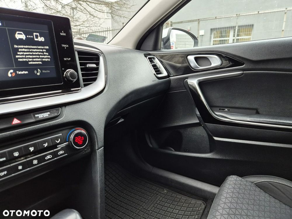 Kia Ceed 1.6 GDI PHEV L Business Line DCT - 26