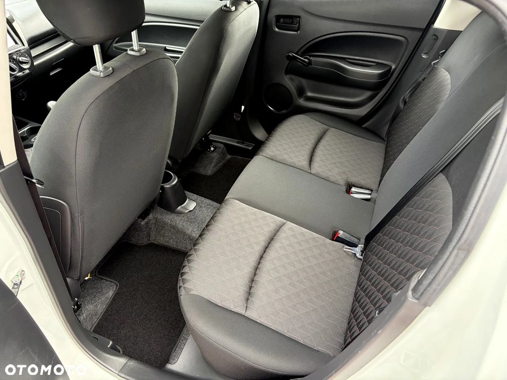 Mitsubishi Space Star 1.2 Select - 16