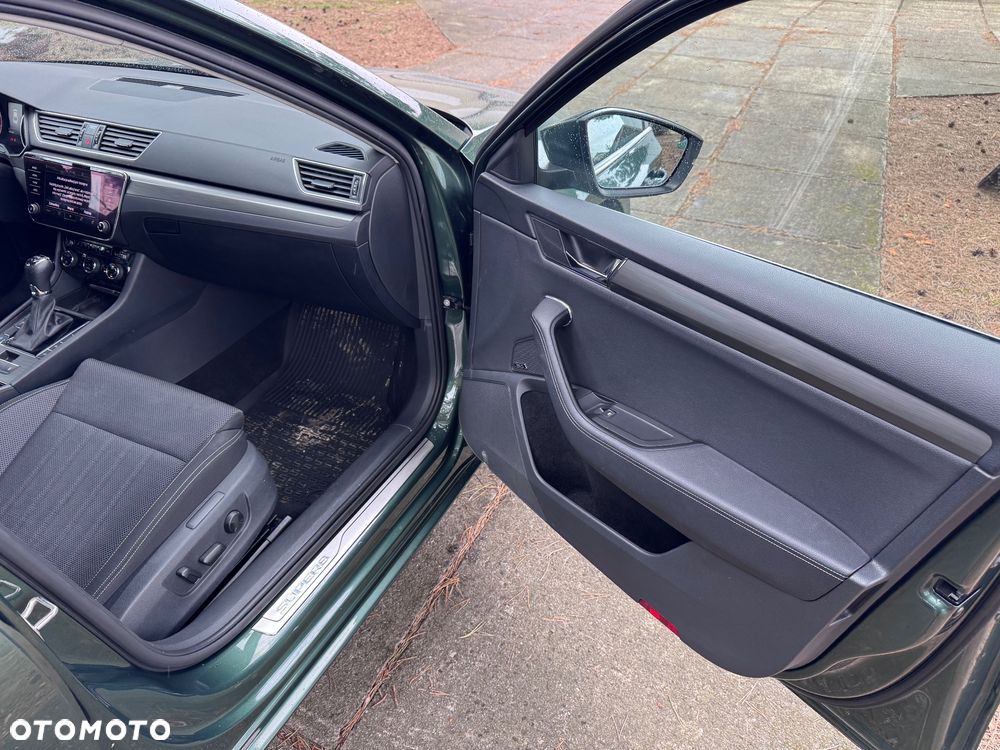 Skoda Superb 2.0 TSI Style DSG - 13