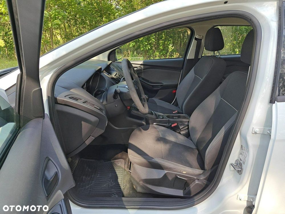 Ford Focus - 10