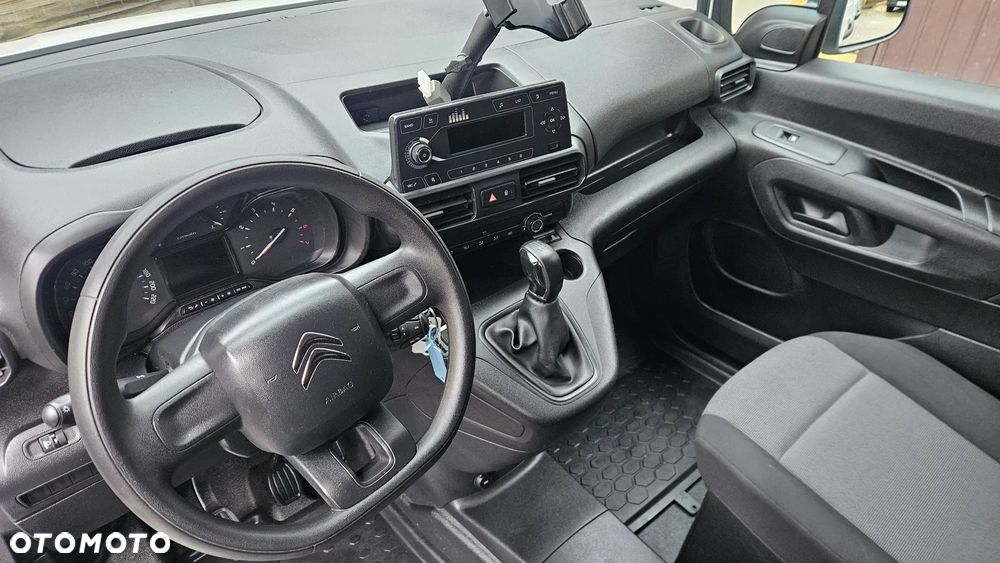 Citroën BERLINGO - 11