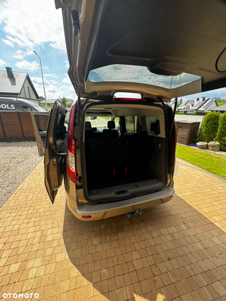 Ford Tourneo Connect 1.5 EcoBlue Titanium PowerShift - 19