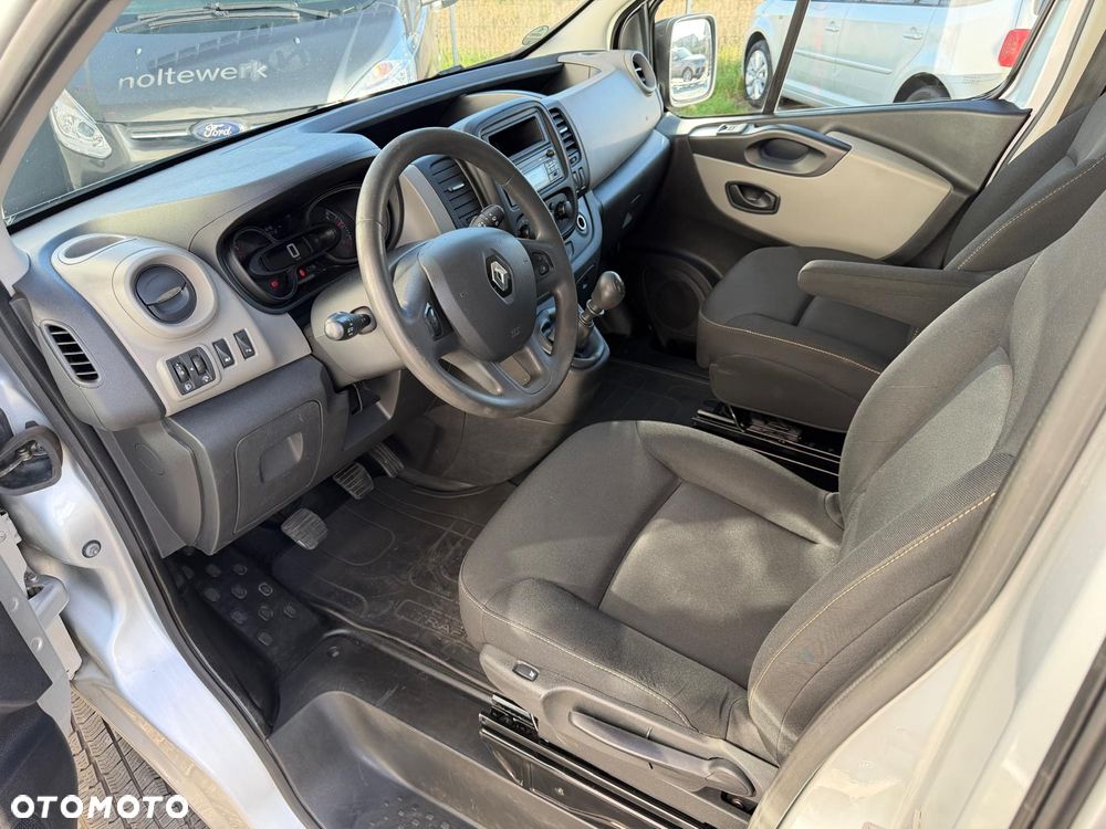 Renault Trafic - 11
