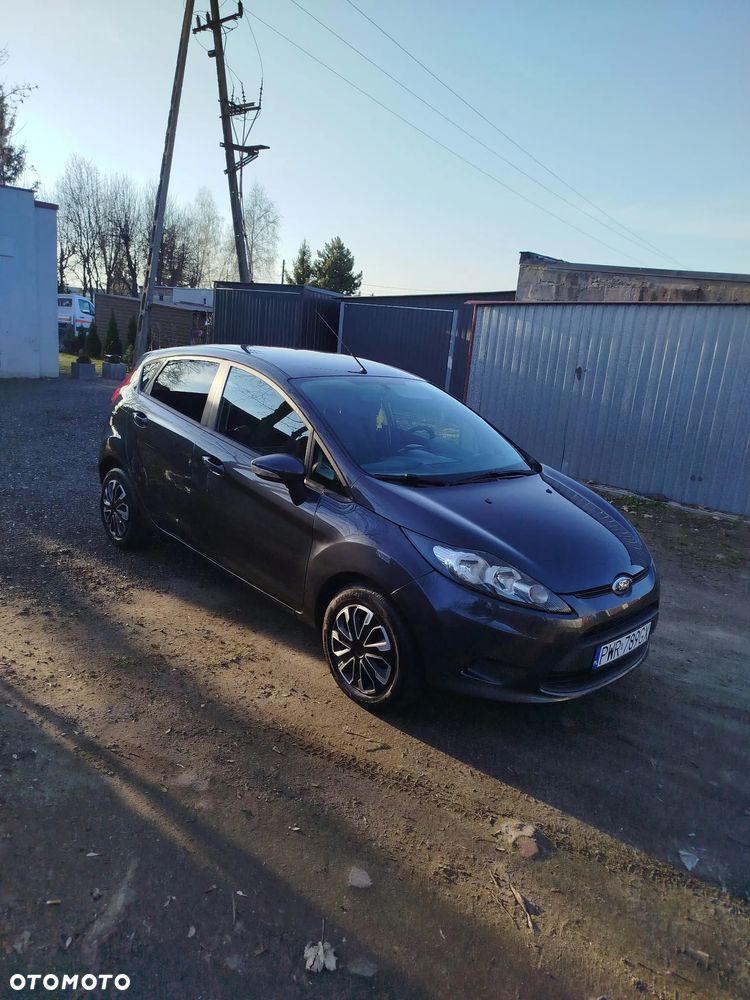 Ford Fiesta - 7
