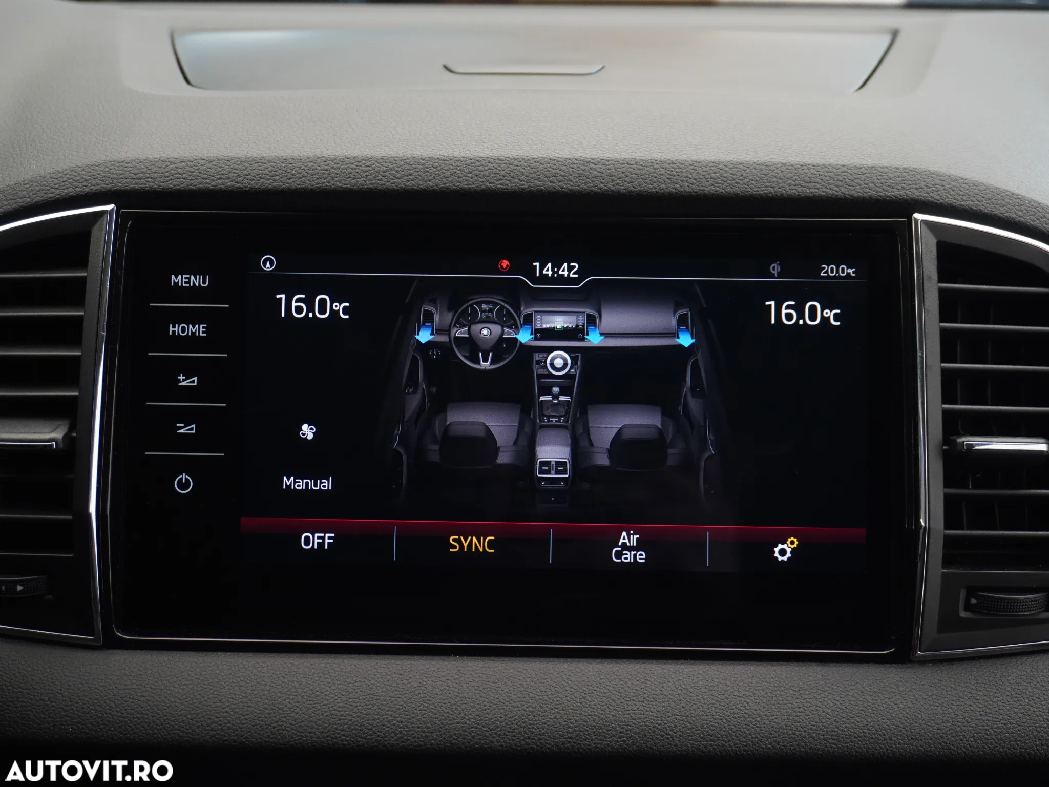 Skoda Karoq 1.6 TDI DSG Style - 32