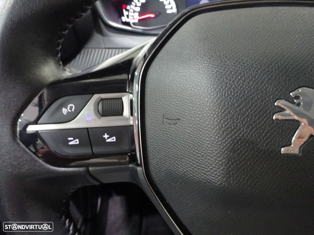 Peugeot 208 1.2 PureTech Active - 13