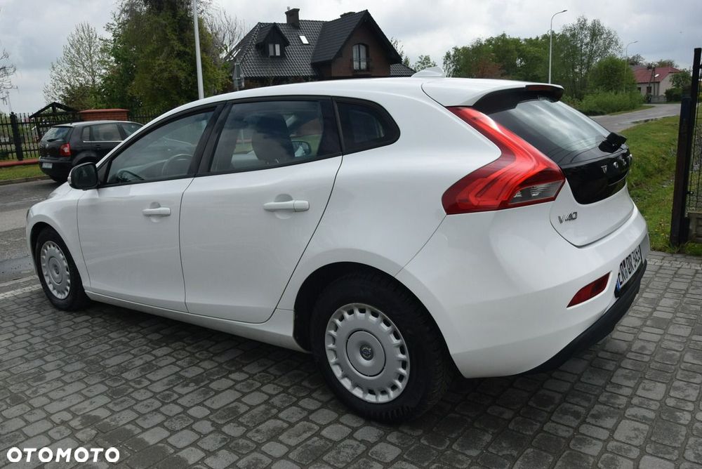 Volvo V40 D2 - 12