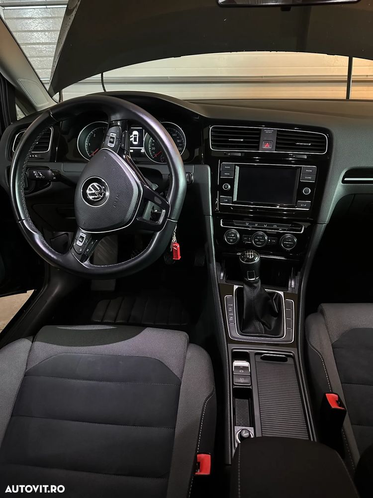 Volkswagen Golf 2.0 TDI 4Motion BMT Comfortline - 10