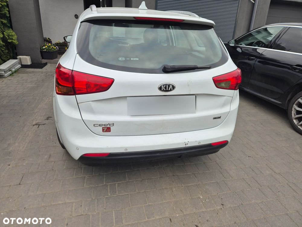 Kia Ceed 1.6 CRDi Smart - 4