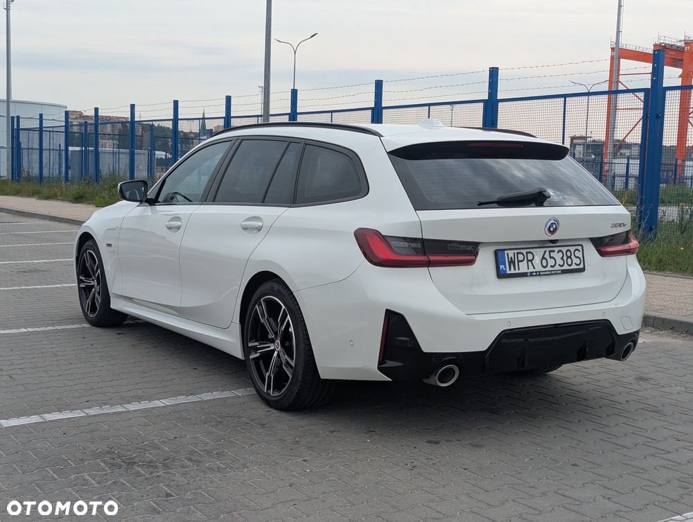 BMW Seria 3 330e PHEV M Sport sport - 5
