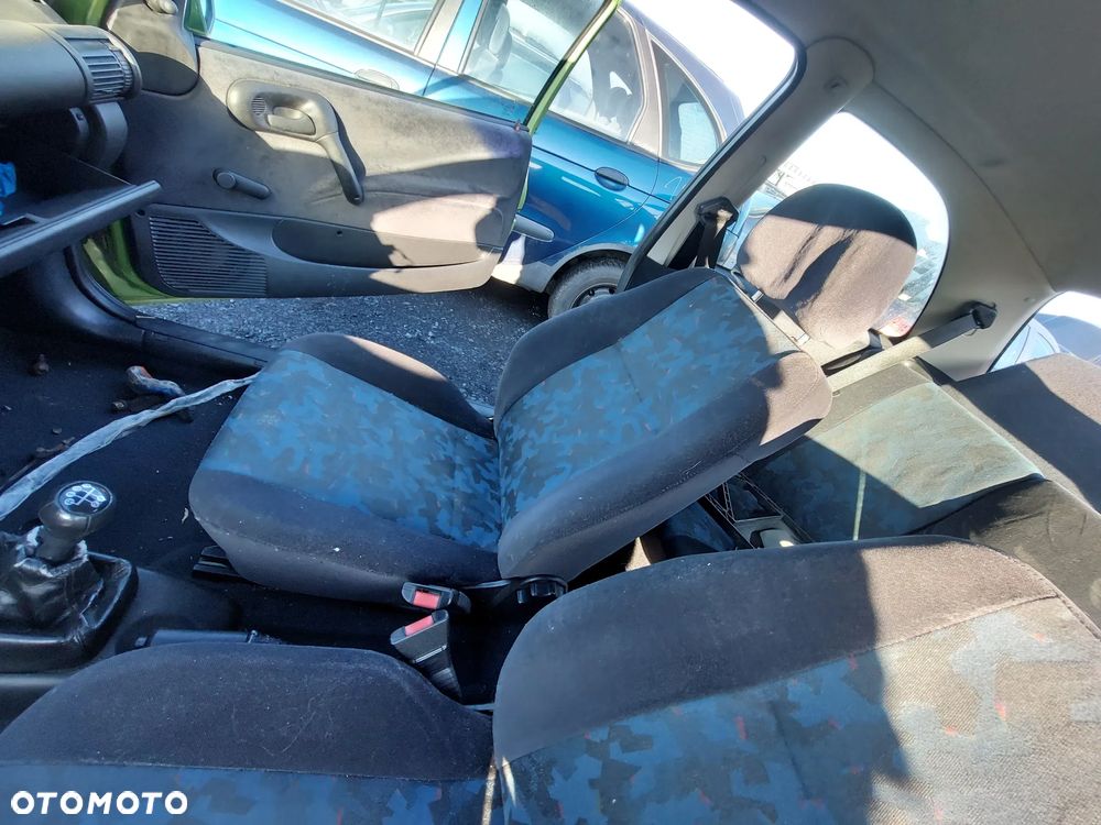 OPEL CORSA B FOTEL LEWY KIEROWCY PRAWY PASAŻERA PRZEDNI PRZÓD 52/9 - 2