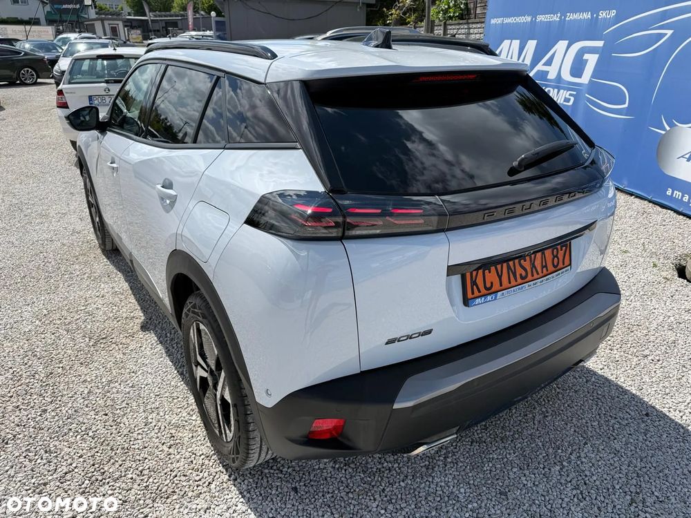 Peugeot 2008 PureTech 130 EAT8 Allure - 8