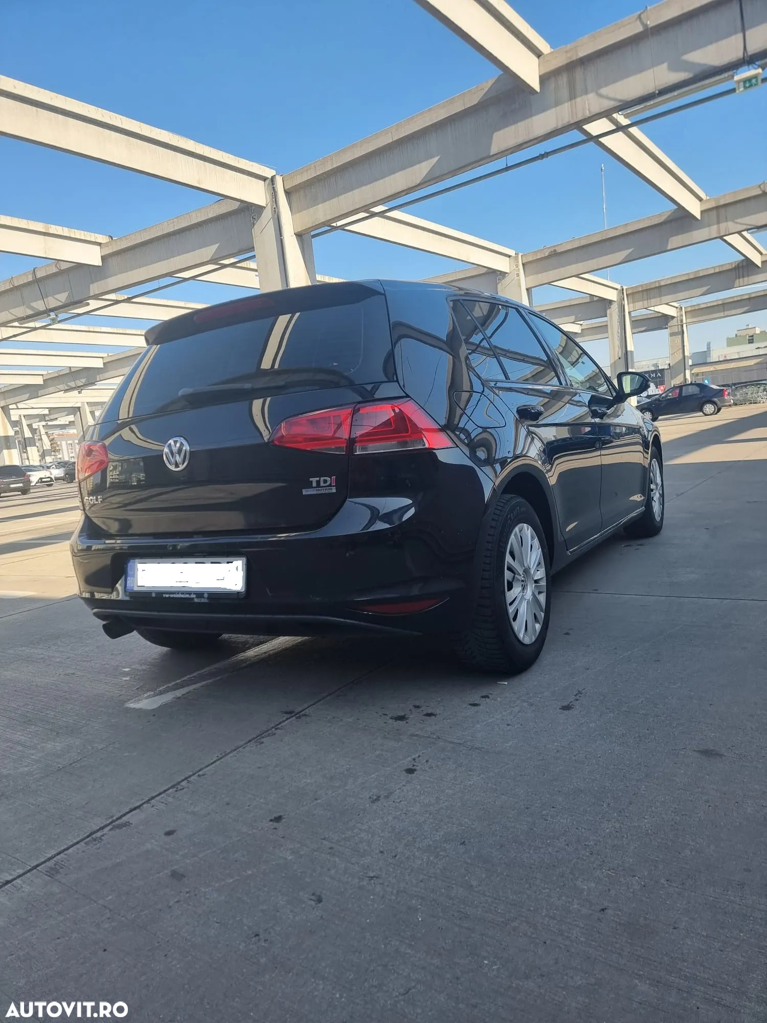 Volkswagen Golf 1.6 TDI DPF BMT Highline - 12