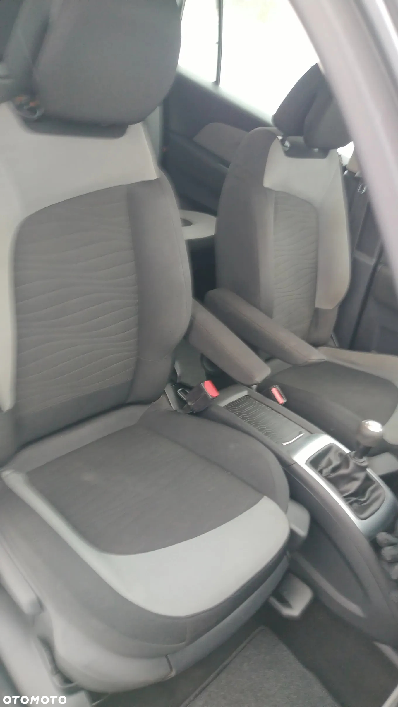 Citroën C4 Grand Picasso e-HDi 115 Intensive - 27