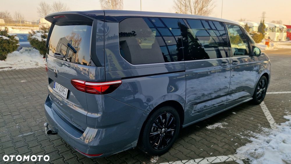 Volkswagen Multivan - 12