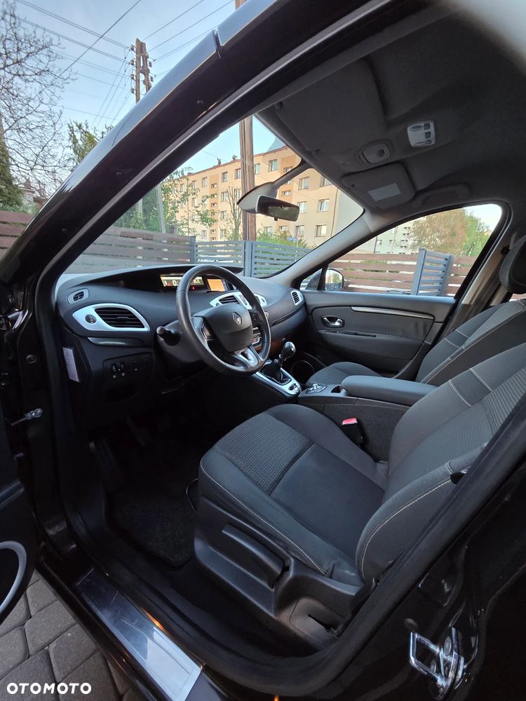 Renault Scenic 1.6 16V 110 Dynamique - 10