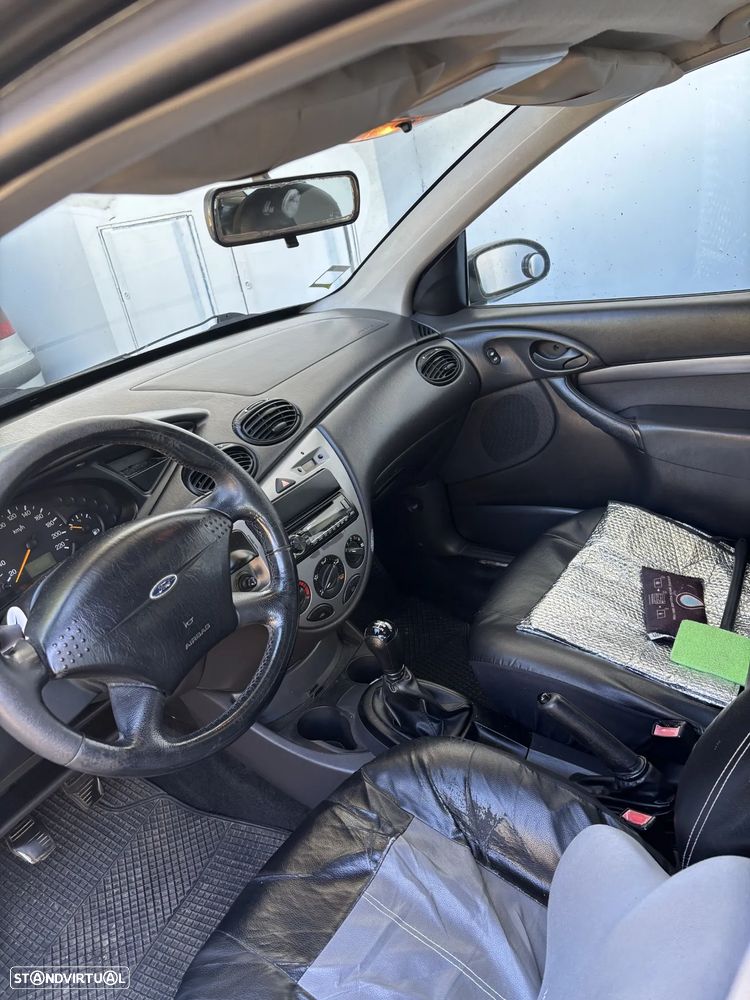 Ford Focus 1.4 Trend - 5