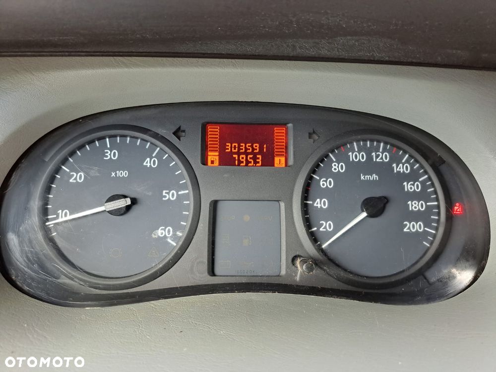Renault Trafic - 22