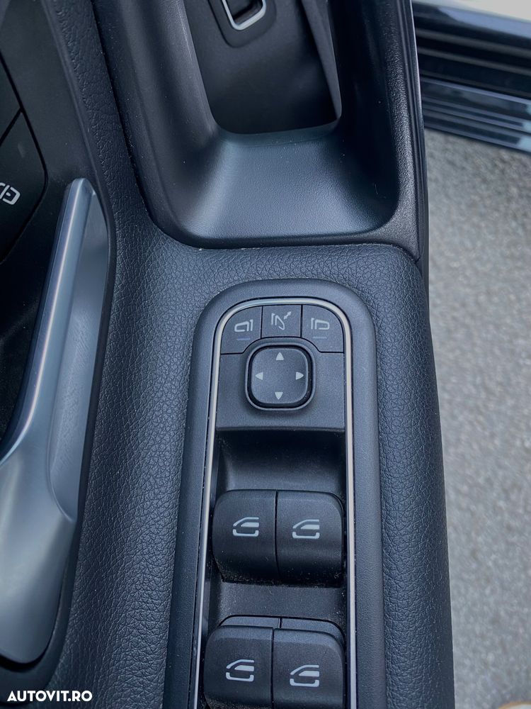 Mercedes-Benz A 180 7G-DCT Advanced Progressive - 22