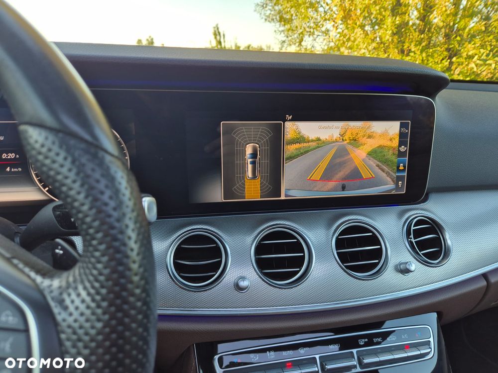 Mercedes-Benz Klasa E 200 d 9G-TRONIC Exclusive - 12