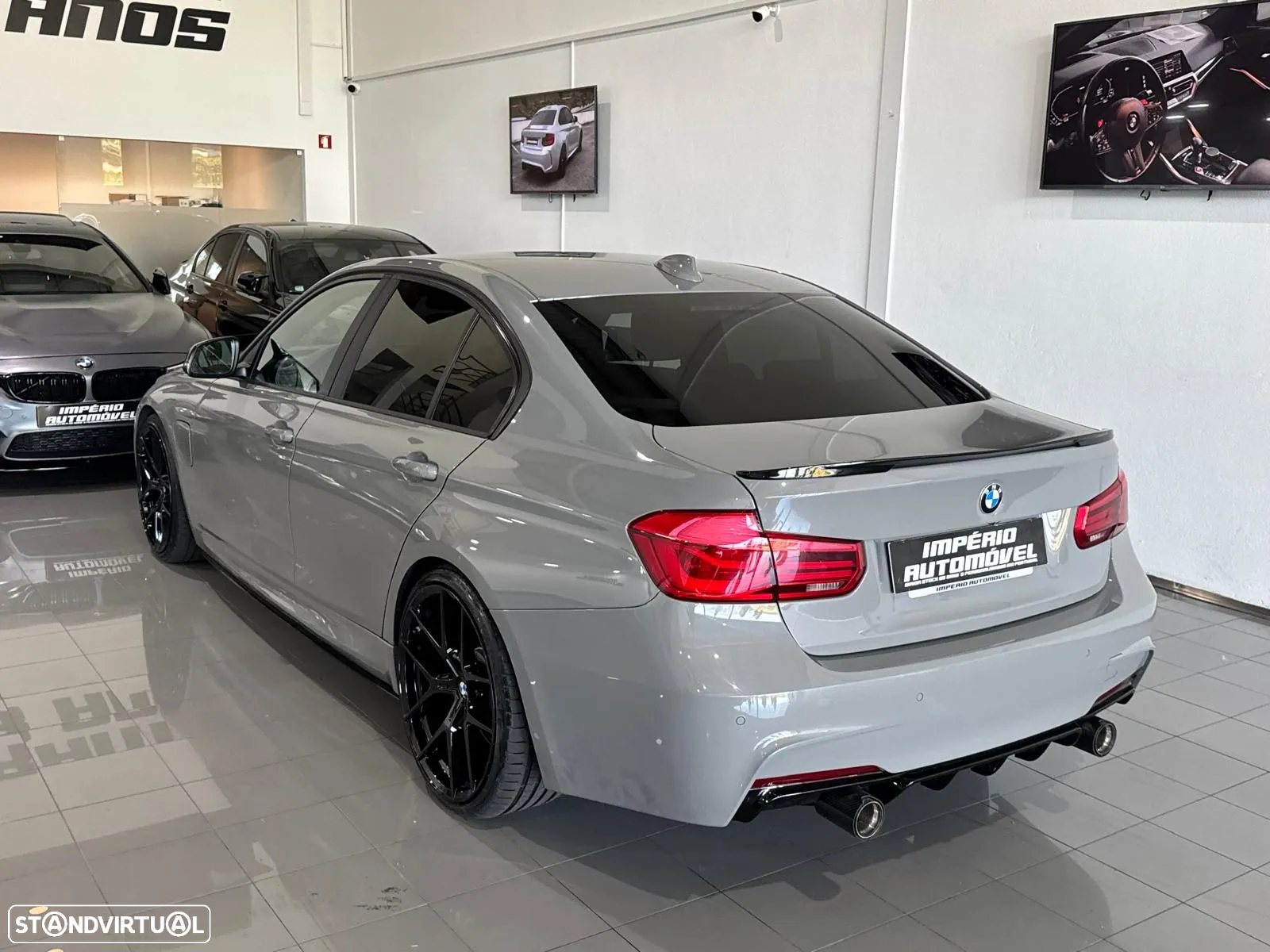 BMW 330 e iPerformance Pack M - 12