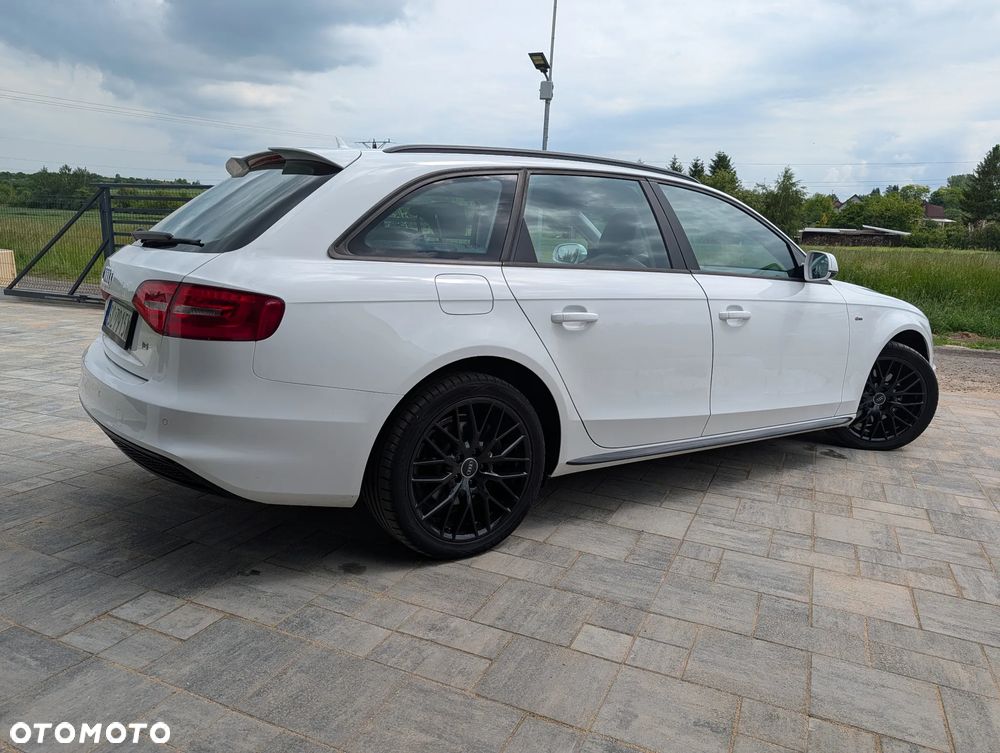 Audi A4 Avant 2.0 TDI DPF clean diesel multitronic S line Sportpaket - 6