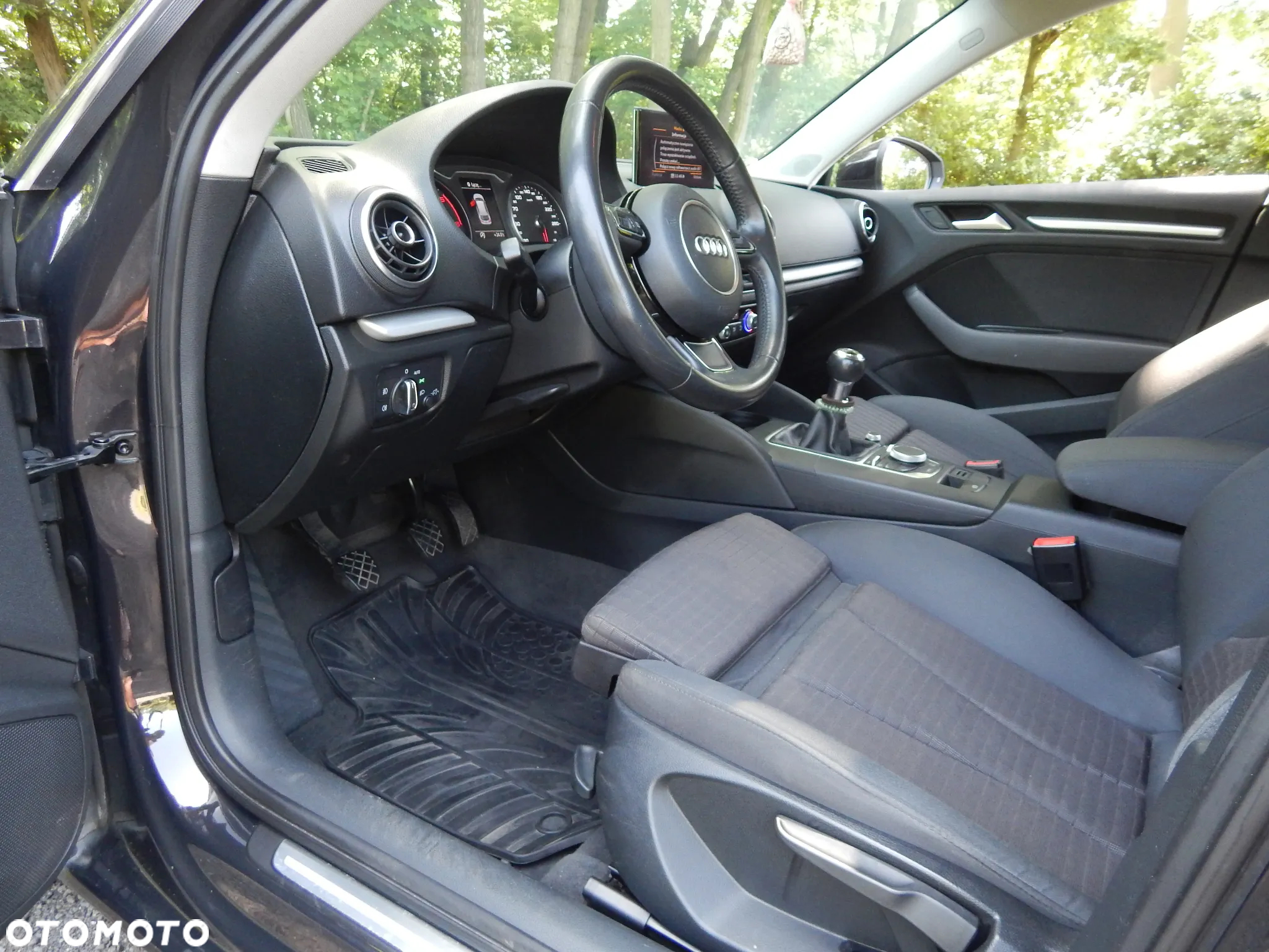 Audi A3 1.6 TDI Sportback Ambiente - 10