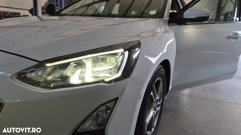 Ford Focus 1.5 EcoBlue Active Business - 15