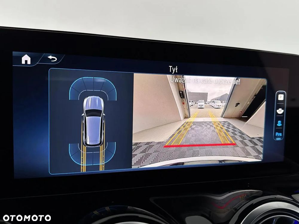 Mercedes-Benz GLB 200 AMG Line 7G-DCT - 18