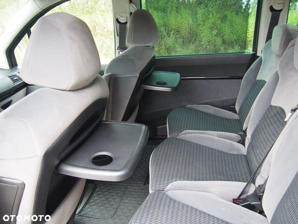 Citroën C8 2.0 HDi Exclusive - 27