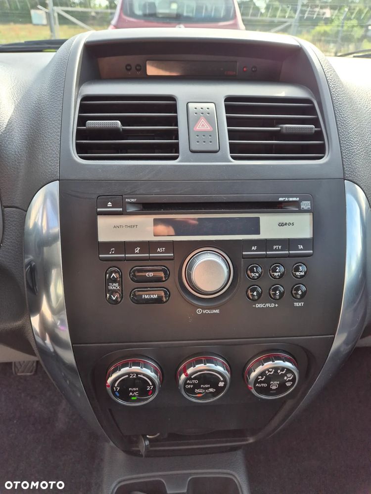 Suzuki SX4 1.6 GS / Premium 4WD - 26