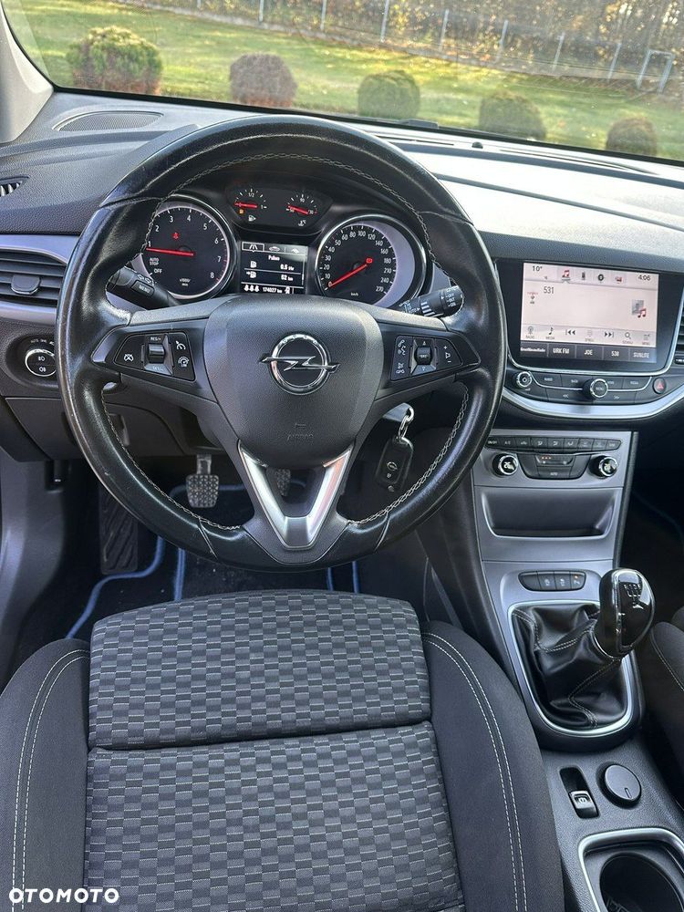 Opel Astra - 17