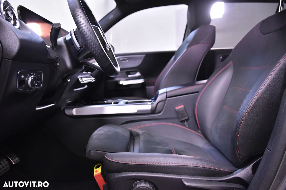Mercedes-Benz GLB 220 4MATIC MHEV Aut. - 25