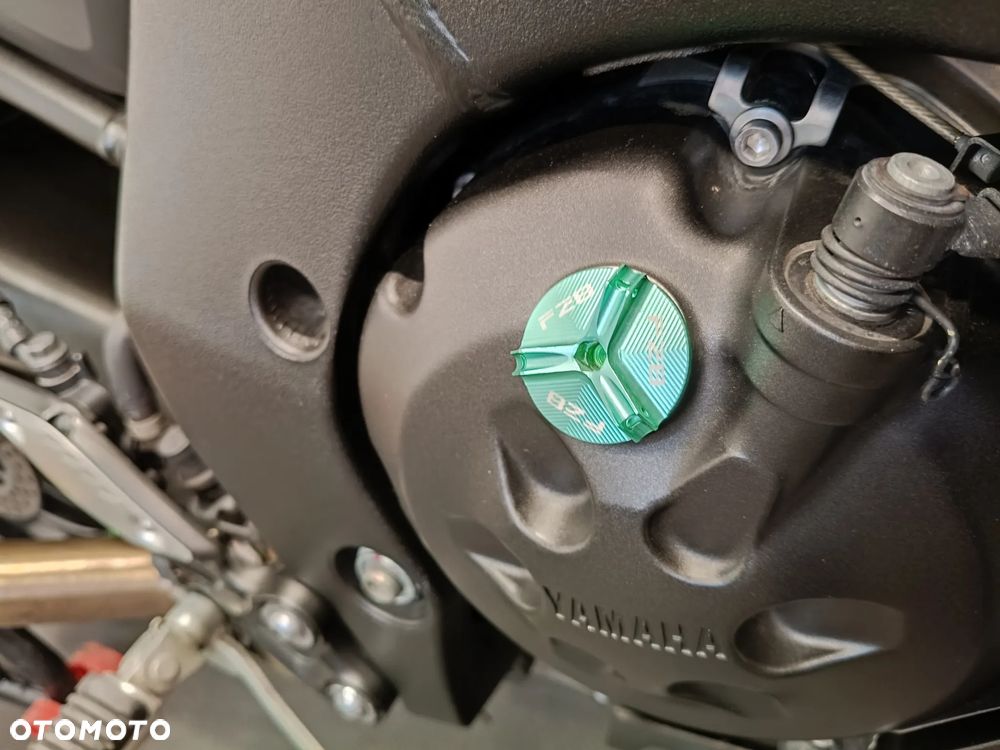 Yamaha FZ8 - 17
