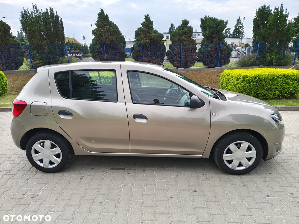 Dacia Sandero 1.2 16V 75 Celebration - 5
