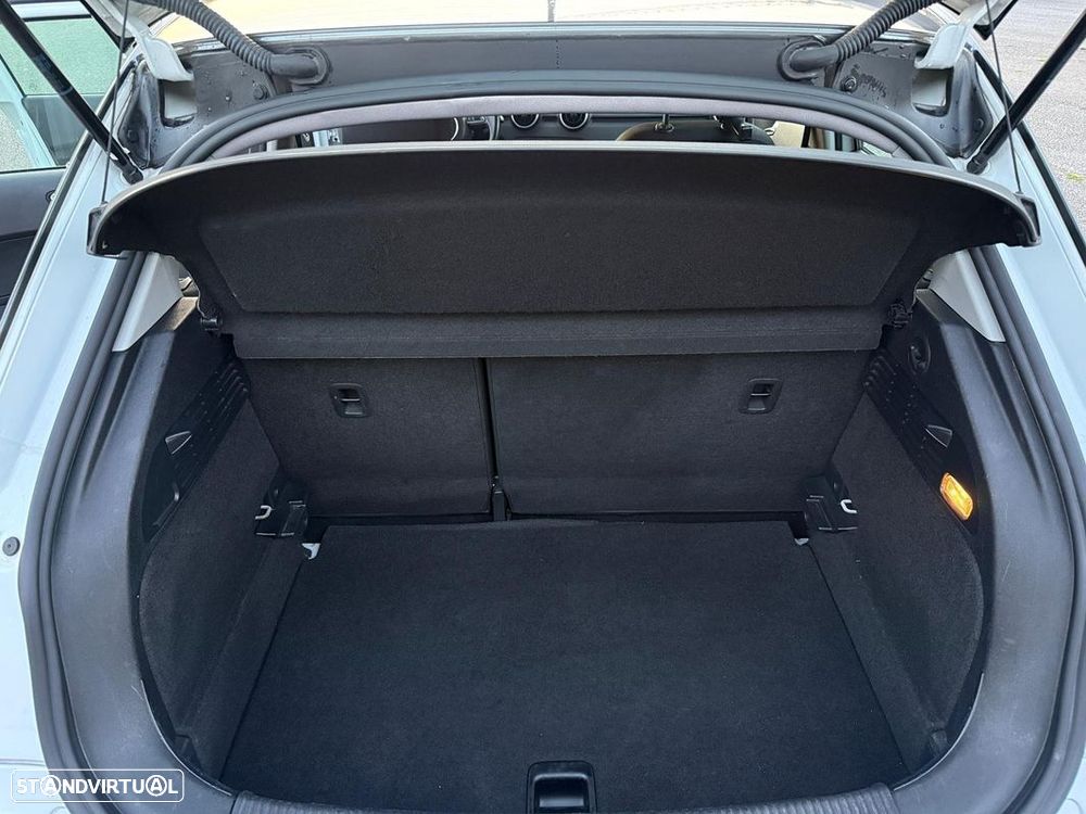 Audi A1 Sportback 1.6 TDI S-line - 13