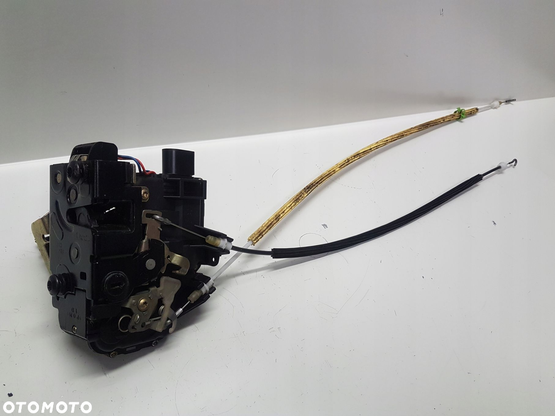 AUDI A6 C5 97- ZAMEK PRAWY TYŁ TYLNY 7-PIN EUROPA - 7
