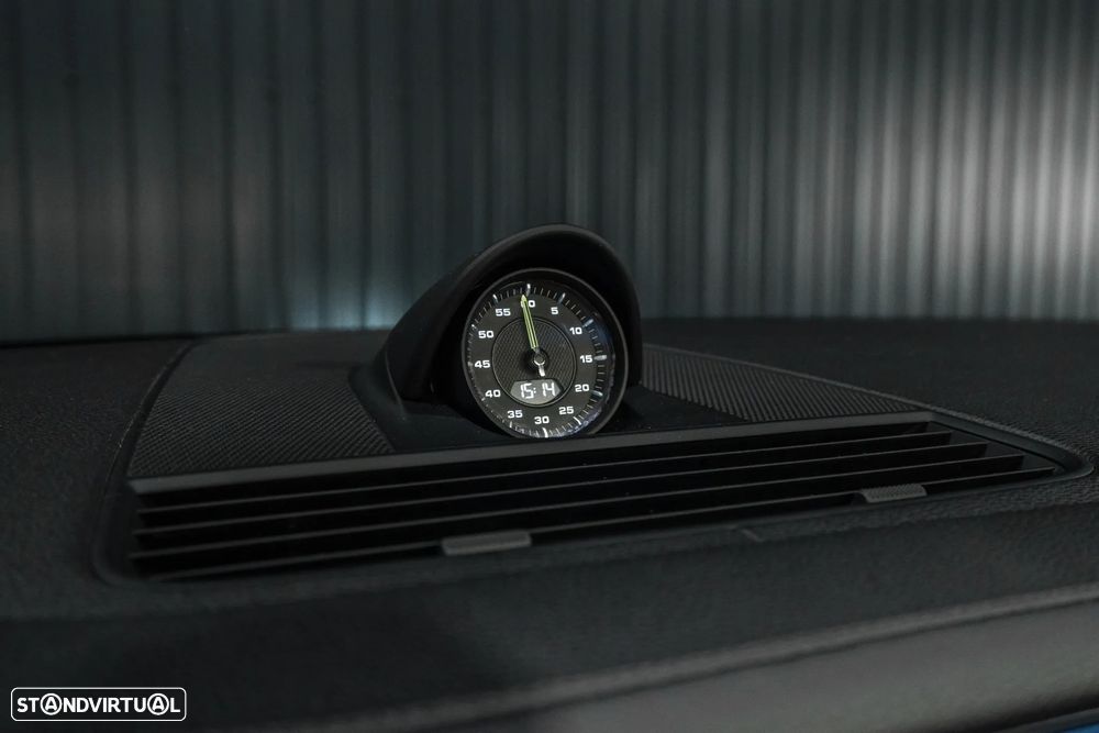 Porsche Panamera 4 E-Hybrid Platinum Edition - 16